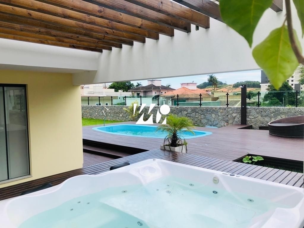 Casa em Pedra Branca, Palhoça. 3 quartos, 421m². Imagem 6 de 18